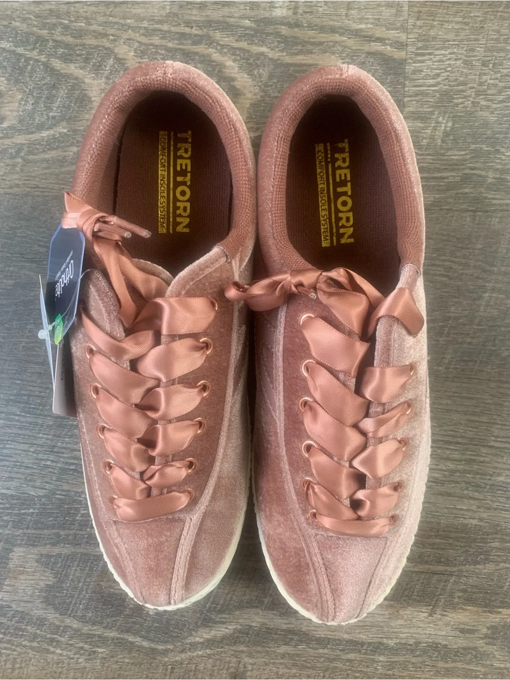 Tretorn Preppy Women's Velvet Satin Lace-Up Sneakers in Dusty Rose